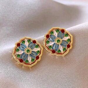 BRAND NEW ** Elegant Gold and Multicolor Floral Earrings